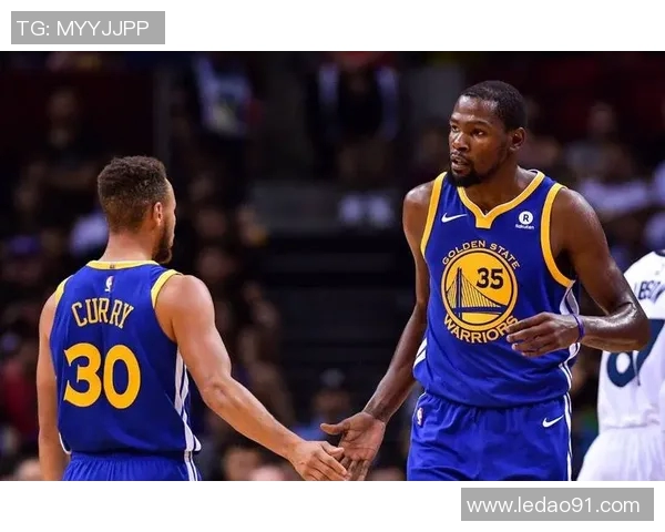 足球明星帕特里克的辉煌职业生涯与个人成就全解析