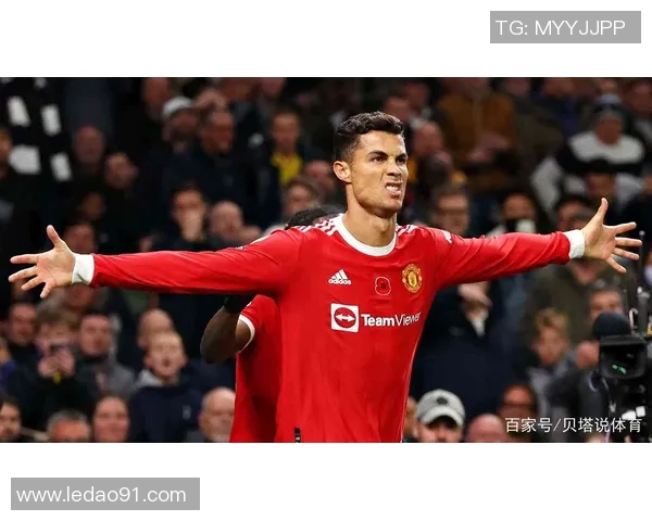 足球巨星C罗送祝福拜年视频传递新年快乐与团圆温情